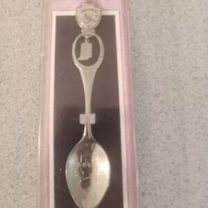 Vintage Collectors Silver tone Travel Souvenir Spoon, "INDIANA", NIB